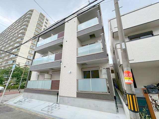 グリッター上新庄の外観