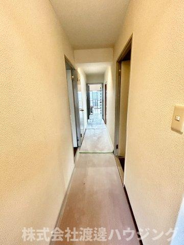 フレール江坂のその他|渡り廊下