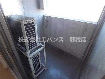 【バルコニー】 | シルバラード | 落ち着いた時間を過ごせるバルコニーです