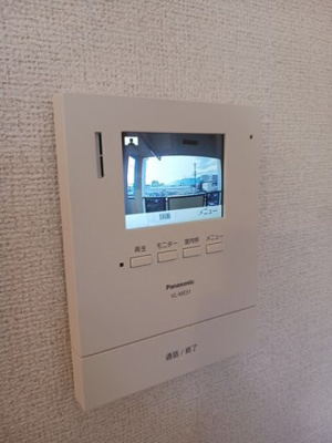 【セキュリティ】 | シェーネスベルク | モニター付きインターホンです