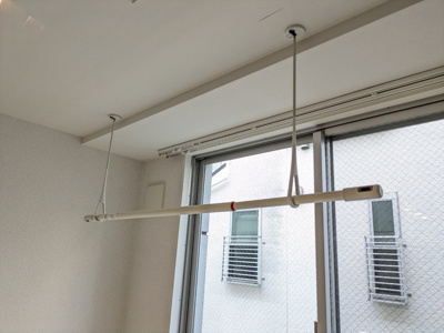 室内物干しがついています