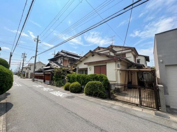 【前面道路含む現地写真】