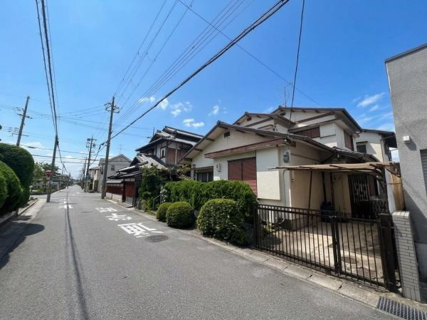 【前面道路含む現地写真】