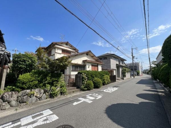 【前面道路含む現地写真】