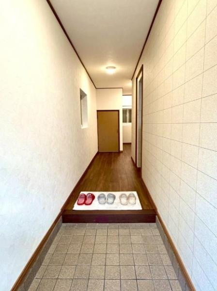 門真市 大池町　中古 戸建ての玄関
