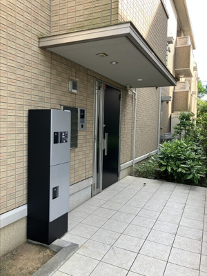 【エントランス】 | ノールメゾン南流山 Ⅰ | 宅配ボックス