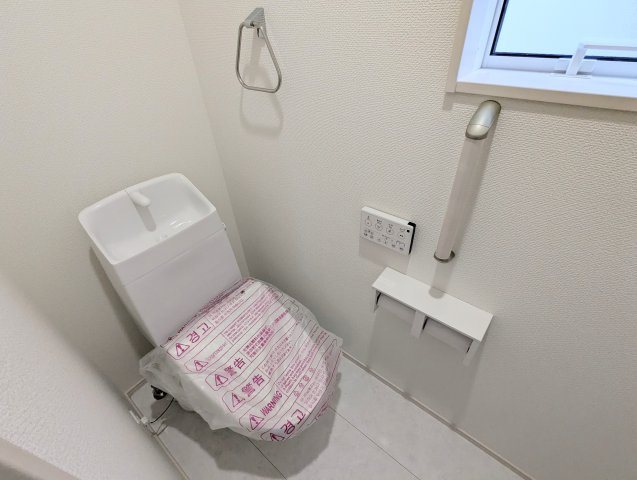 瀬戸市原山台8丁目　全2棟のトイレ