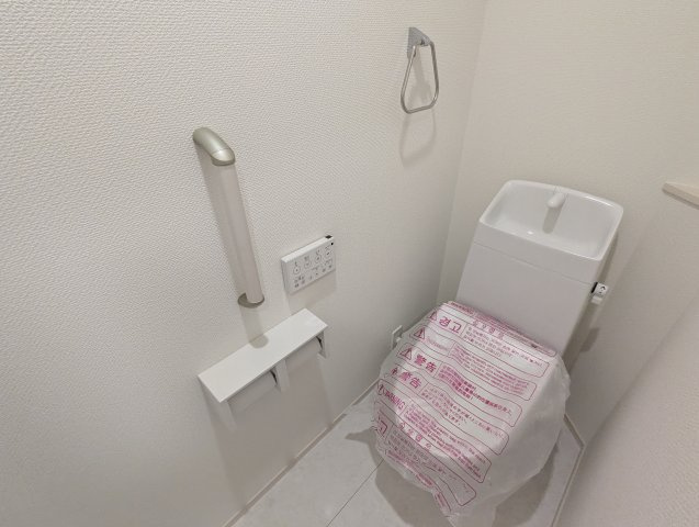瀬戸市原山台8丁目　全2棟のトイレ