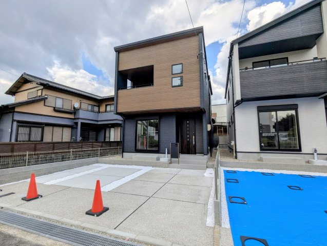瀬戸市原山台8丁目　全2棟の外観
