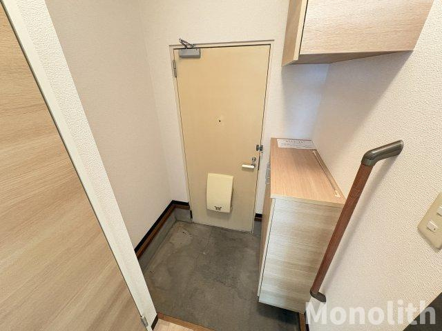 メゾンアヅマの玄関