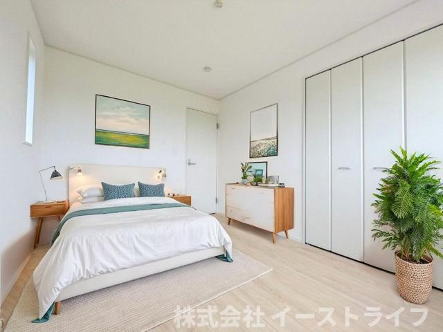 【新築戸建】　いわき市小名浜住吉第5　全4棟の子供部屋|4号棟写真　フローリングのお部屋は耐久性があり傷が付きにくいので、一般的な使用ではメンテナンスはあまり必要ありません。また、汚れたらさっとふき取るだけで、きれいな場外を保つことができます。