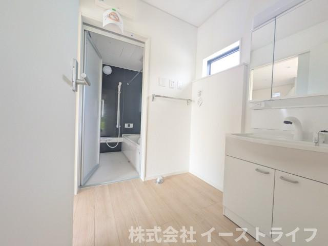【新築戸建】　いわき市小名浜住吉第5　全4棟のキッチン|4号棟写真　対面式のシステムキッチン。お掃除がしやすいのもシステムキッチンの魅力です(^^)/