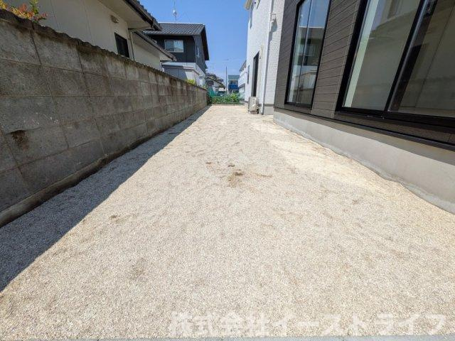 【新築戸建】　いわき市郷ヶ丘第8　全2棟の庭|ガーデニングや家庭菜園もできるお庭がついています。お子様の遊び場にも◎