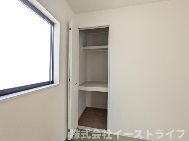 【新築戸建】　いわき市郷ヶ丘第9　全2棟の収納|2号棟写真　和室には押入れが付いてるので、来客用の布団も収納できます！