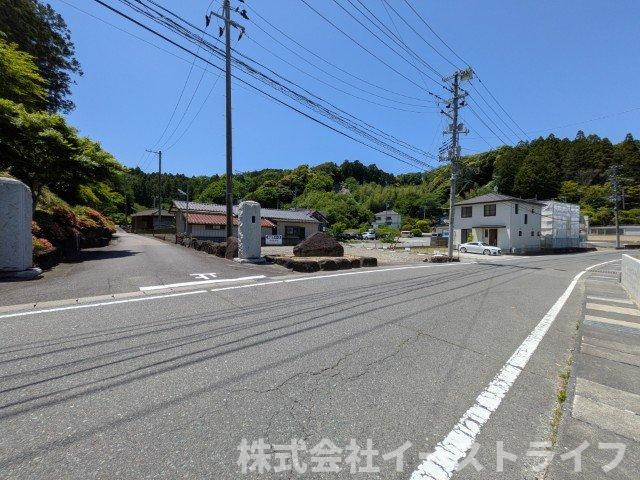 【新築戸建】　いわき市平谷川瀬第2　全3棟の前面道路含む現地写真|南側7.3ｍ公道