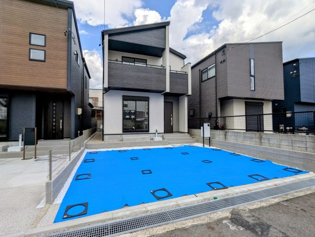 瀬戸市原山台8丁目　全2棟の外観