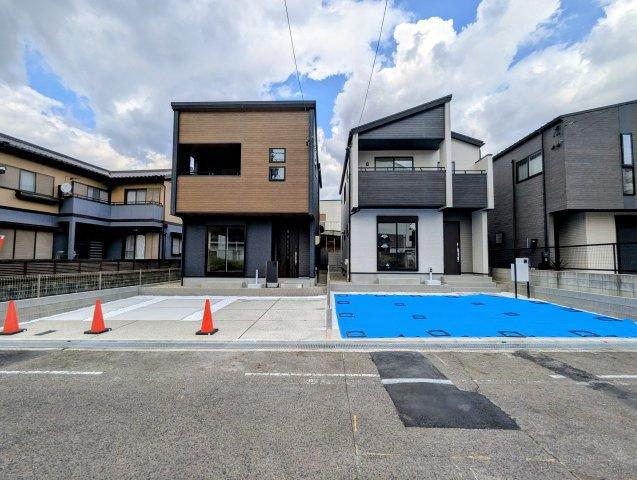 瀬戸市原山台8丁目　全2棟の外観