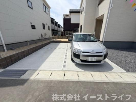 【新築戸建】　いわき市泉町滝尻第2　長期優良住宅　全8棟の駐車場|2号棟写真　カースペースです。