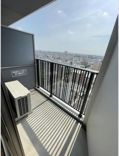 グランパークタワーのバルコニー
