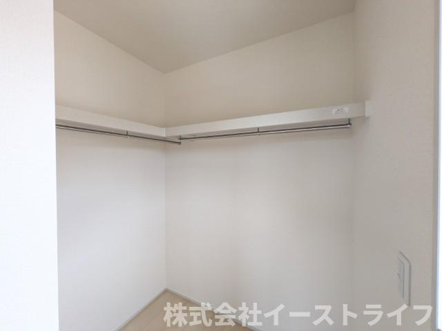 【新築戸建】　いわき市平南白土2期　長期優良住宅の収納|1号棟写真　季節ごとの入れ替えが不要な、頼もしいウォークインクローゼット完備