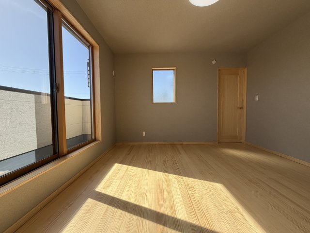 【寝室】の画像