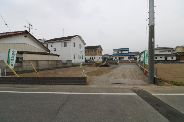 【前面道路含む現地写真】の画像
