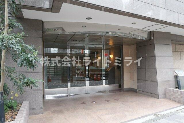 クレアシオン六本木のエントランス| 