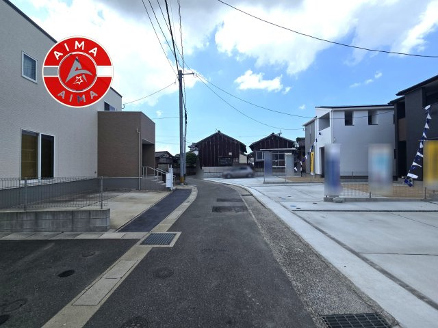 糟屋郡須恵町須恵第7-3棟（2号棟）の外観|前面道路含む現地の写真です。