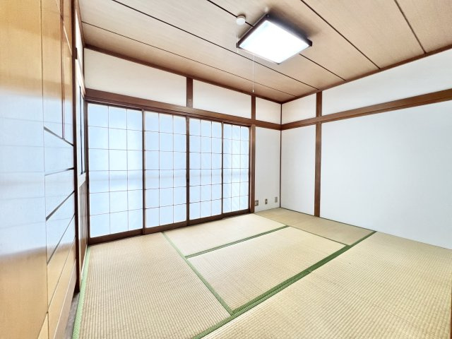 四街道市和良比貸家の和室