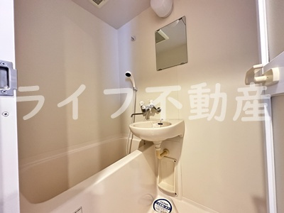 オーク花園の浴室|きれいなお風呂です