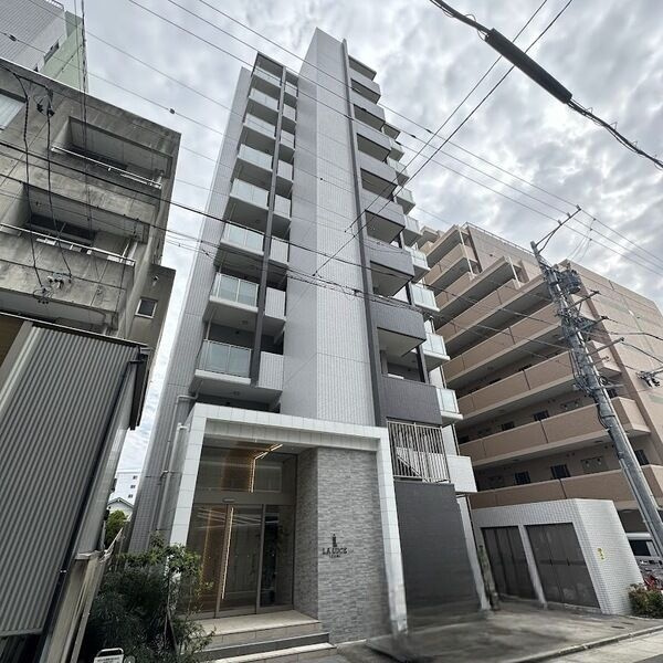 ラルーチェ泉の外観