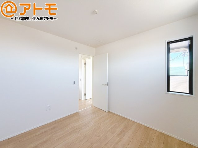 【子供部屋】 | 駿河区新川2期　新築戸建　全1棟 | 壁と床がシンプルな色合いだからこそ自分だけの空間を作れます♪お部屋作りのイメージは順調でしょうか♪