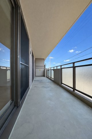 赤松台パークハウス四番館のバルコニー|落ち着いた時間を過ごせるバルコニーです
