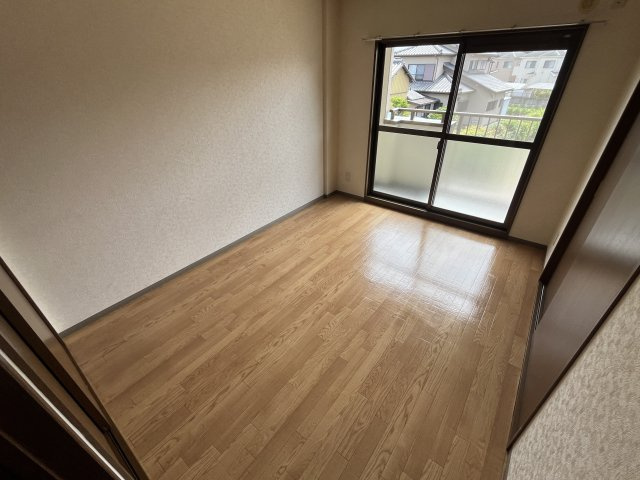 フォンテーヌの洋室|ゆったり過ごせる居間です