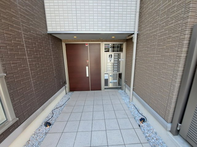 EVISTAGE甲子園のエントランス