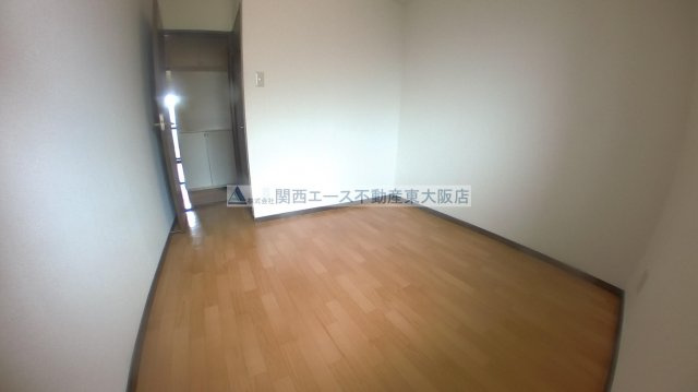 【寝室】 | ヴェスタin盾津