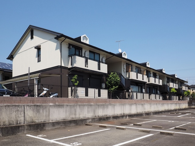 アルパポンテ三番館