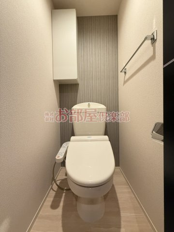 プログレスⅠ　B棟のトイレ|落ち着いた色調のトイレです