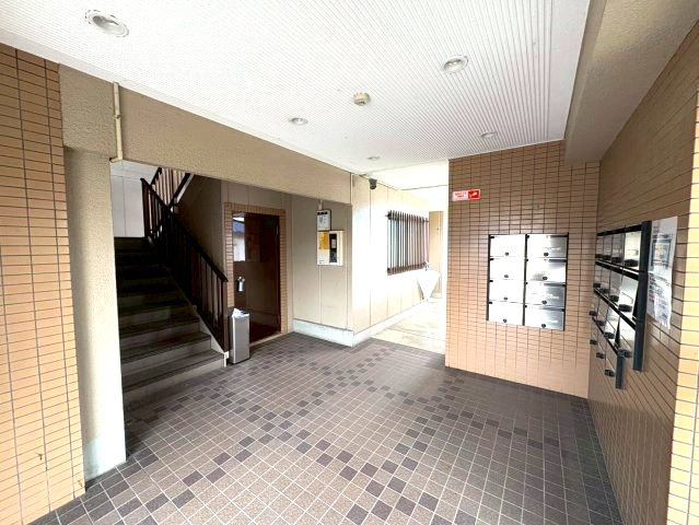 日吉マンションのロビー