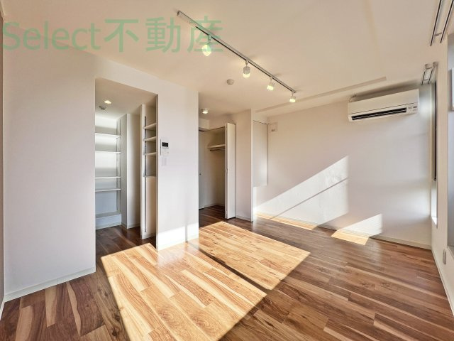 WELL COURT KANDAの内装
