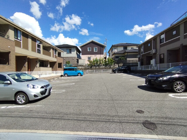 エスポワール真伝Ⅱの駐車場