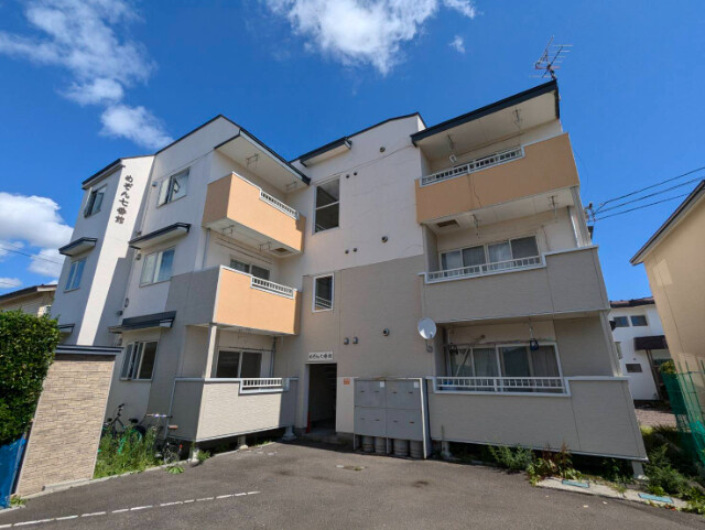 めぞん七番館