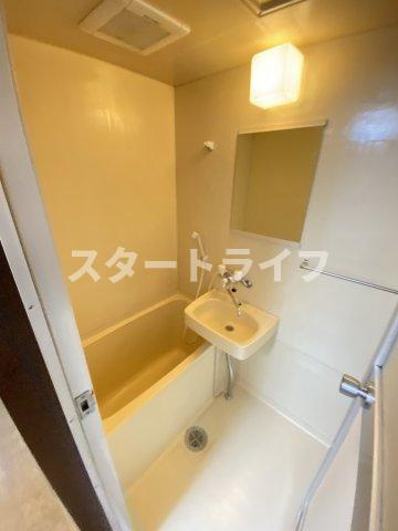 大阪市淀川区十三本町２丁目の賃貸マンションの浴室