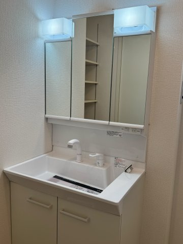 所沢市小手指南1丁目新築戸建の独立洗面台