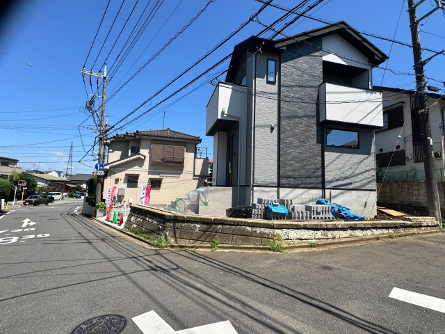 所沢市小手指南1丁目新築戸建の前面道路含む現地写真