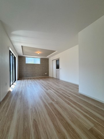 所沢市小手指南1丁目新築戸建の居間・リビング