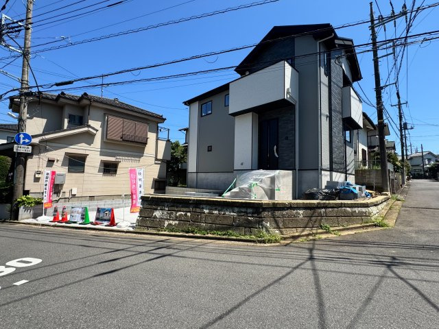所沢市小手指南1丁目新築戸建の前面道路含む現地写真