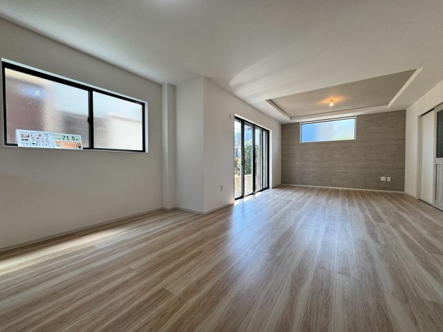 所沢市小手指南1丁目新築戸建の居間・リビング