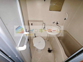 コンパクトで使いやすいトイレです