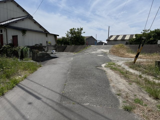 常滑市新田町1丁目　売地の前面道路含む現地写真|前面道路